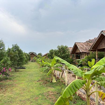 Mowgli'S Cafe Hampi & Guest House Exterior foto